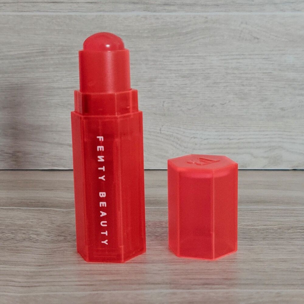 Fenty Beauty  Matchstick Strawberry Pop Blush New